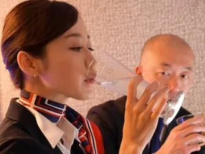Ccủ khoải trai xuyên không đến thế giới phép thuật gặp được nữ pháp sư vú to