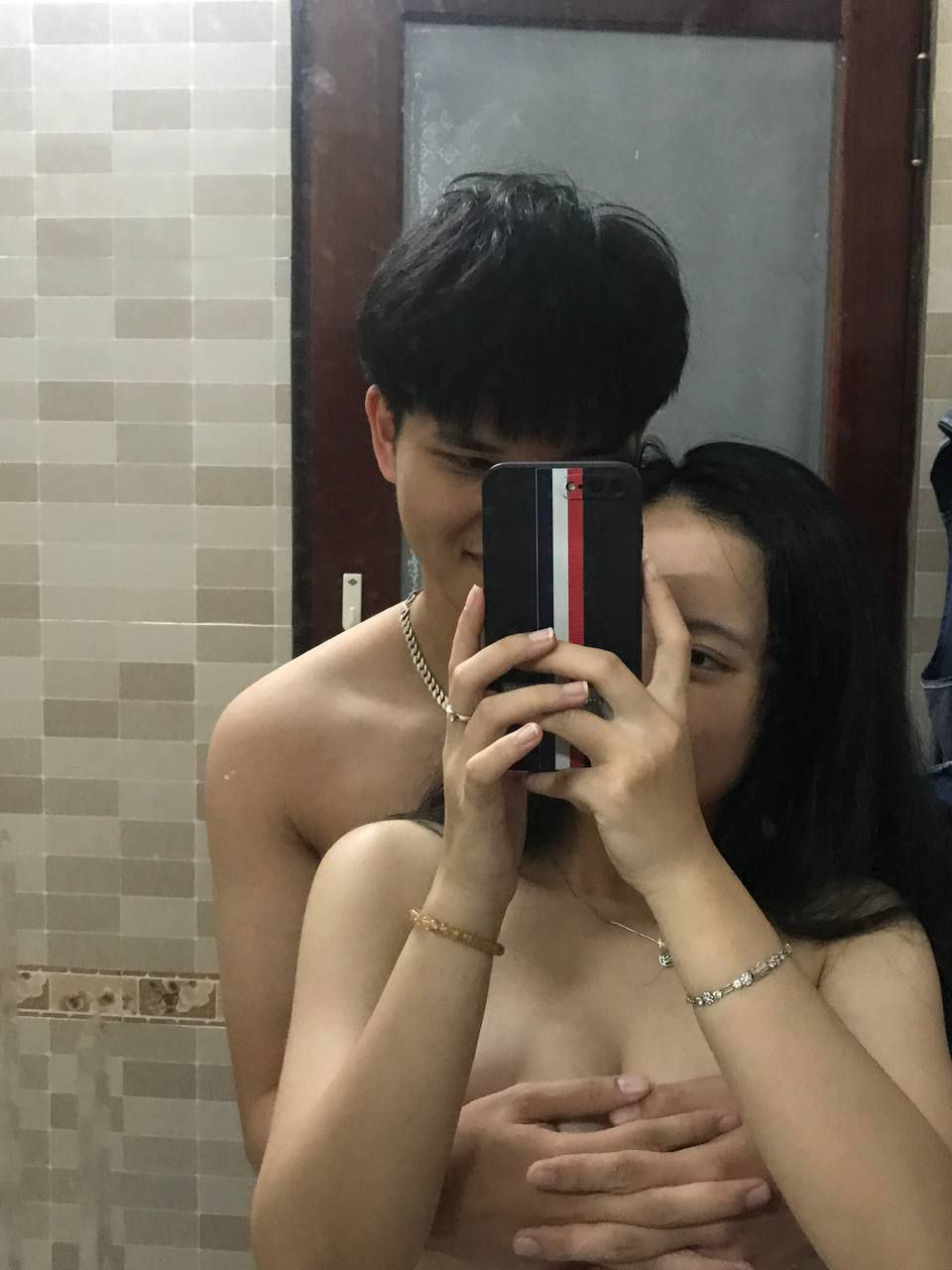 Sex trẻ 18xxxx máy ướt già phúc lợi